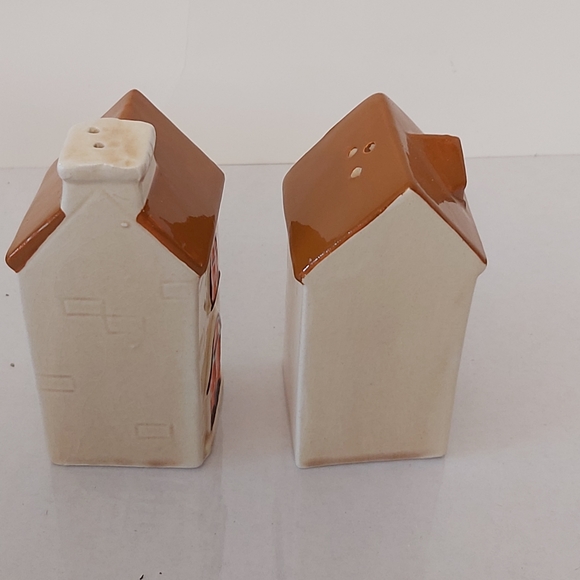 Vintage Salt and Pepper Shakers - Picture 2 of 3